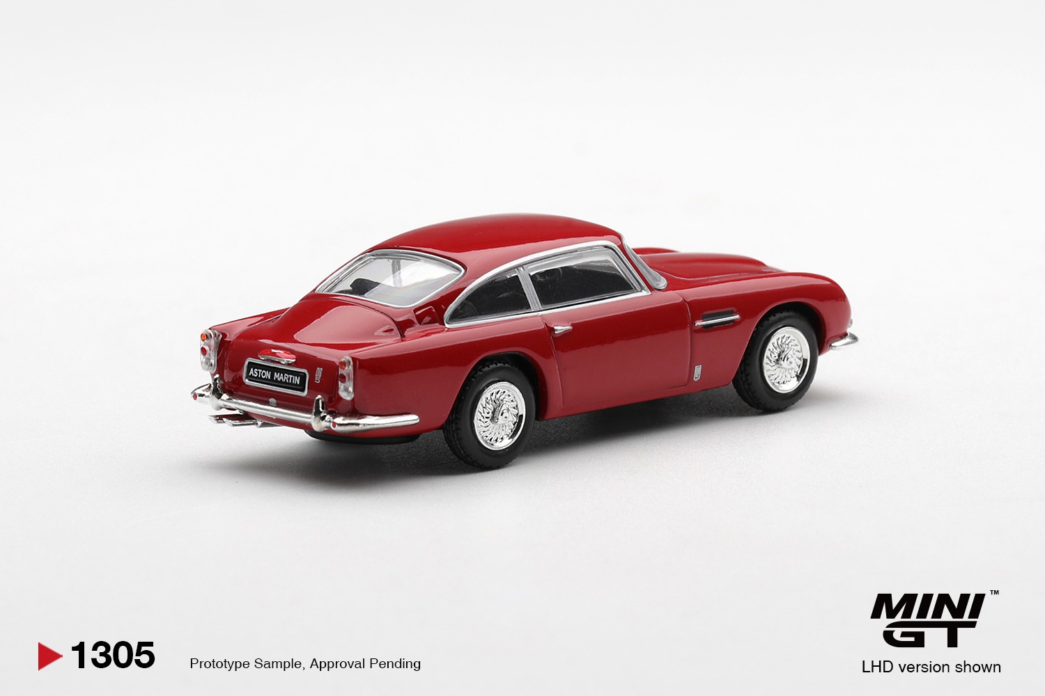 1:64 Mini GT - 1965 Aston Martin BD5, fiesta red *Blister packaging*
