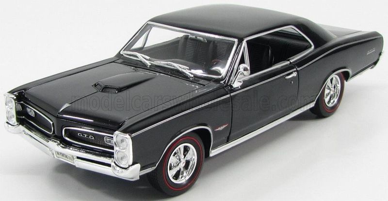 1:18 Welly - 1966 Pontiac GTO Coupe Black 1:18 Welly - 1966 Pontiac GTO Coupe Black