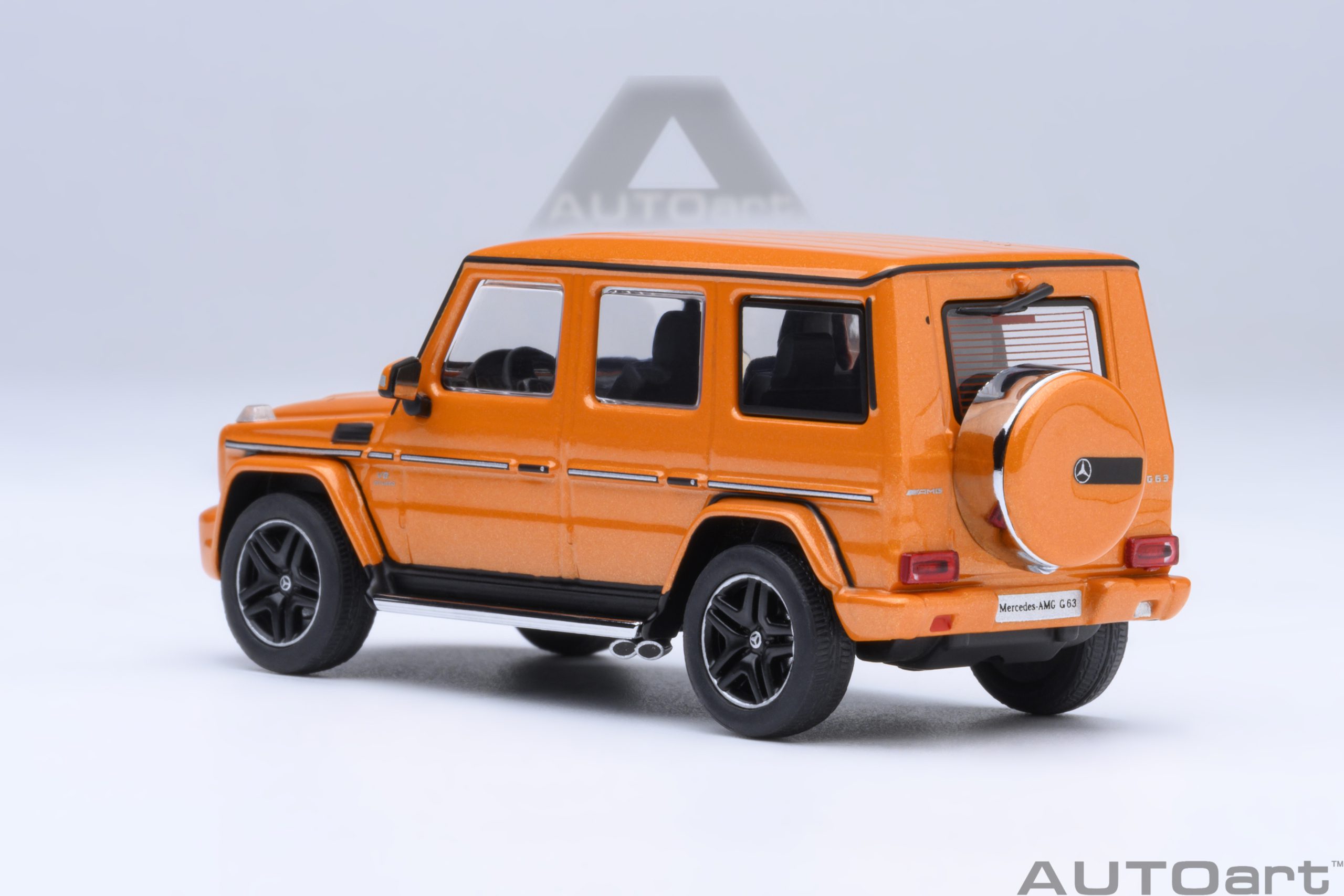 1:64 Autoart - Mercedes-AMG G63 2017 (Sunset Beam)