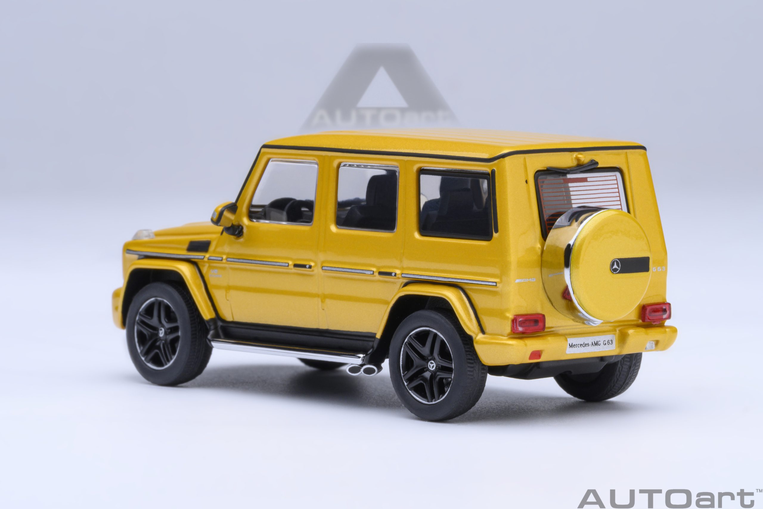 1:64 Autoart - Mercedes-AMG G63 2017 (Solar Beam)