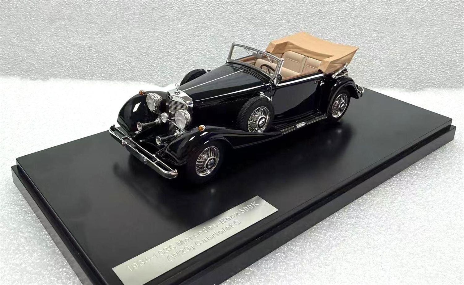 1:43 Matrix - MB 500K Cabriolet C black 1935