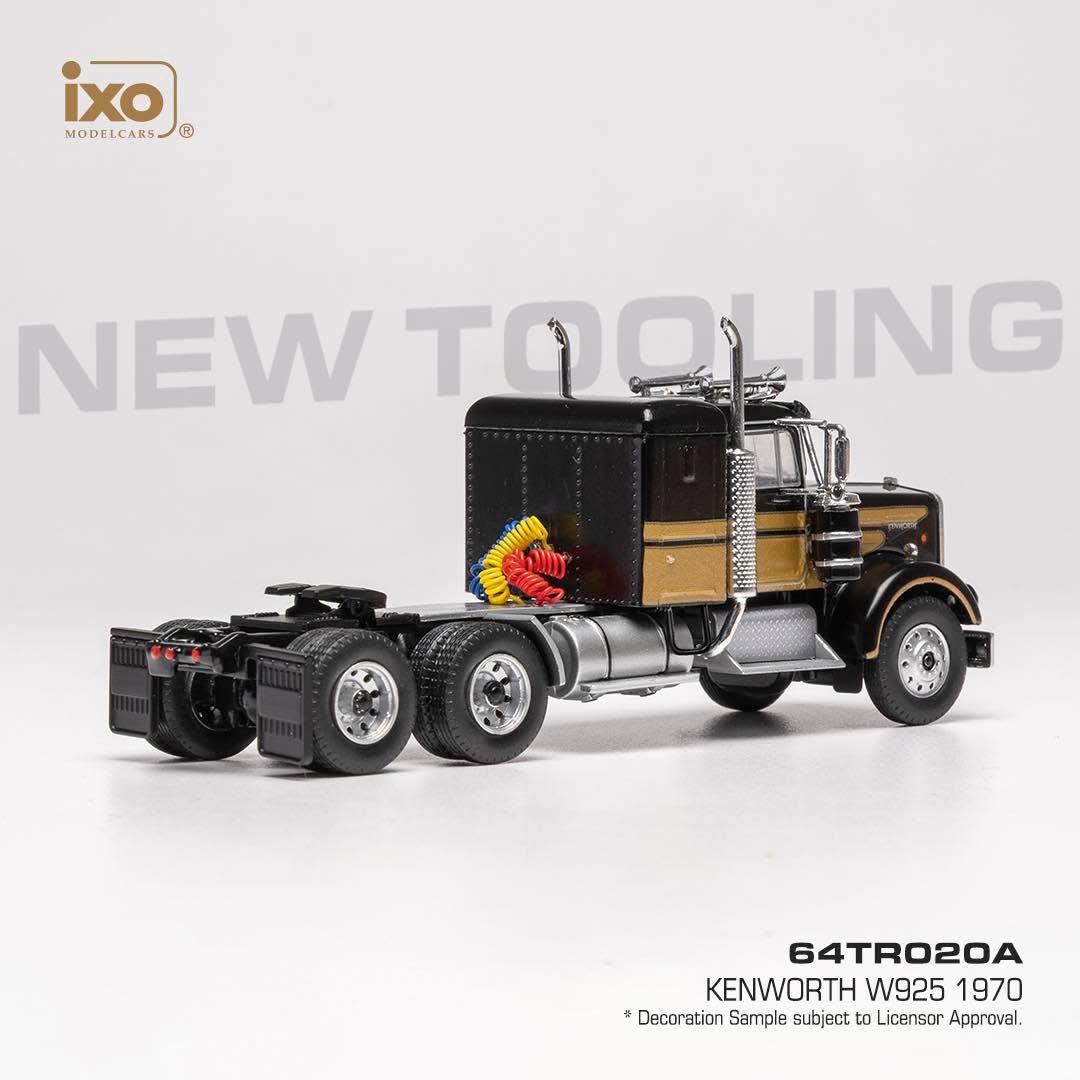 1:64 Ixo - 1970 Kenworth W925, schwarz/gold,