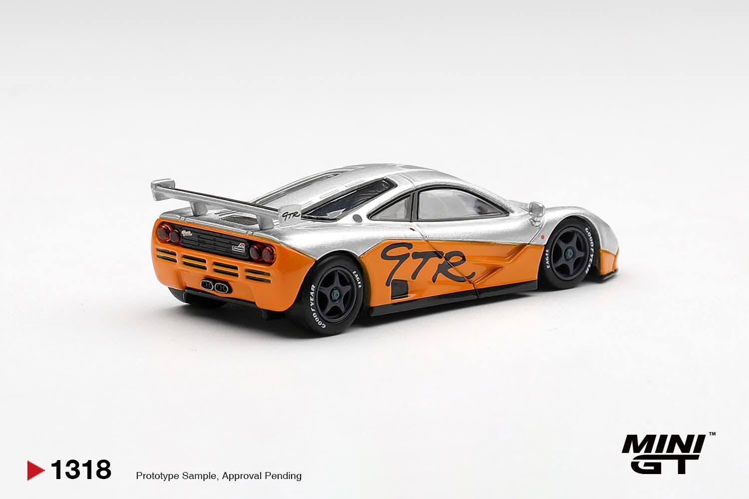 1:64 Mini GT - 1995 McLaren F1 GTR Presentation *Blister packaging*