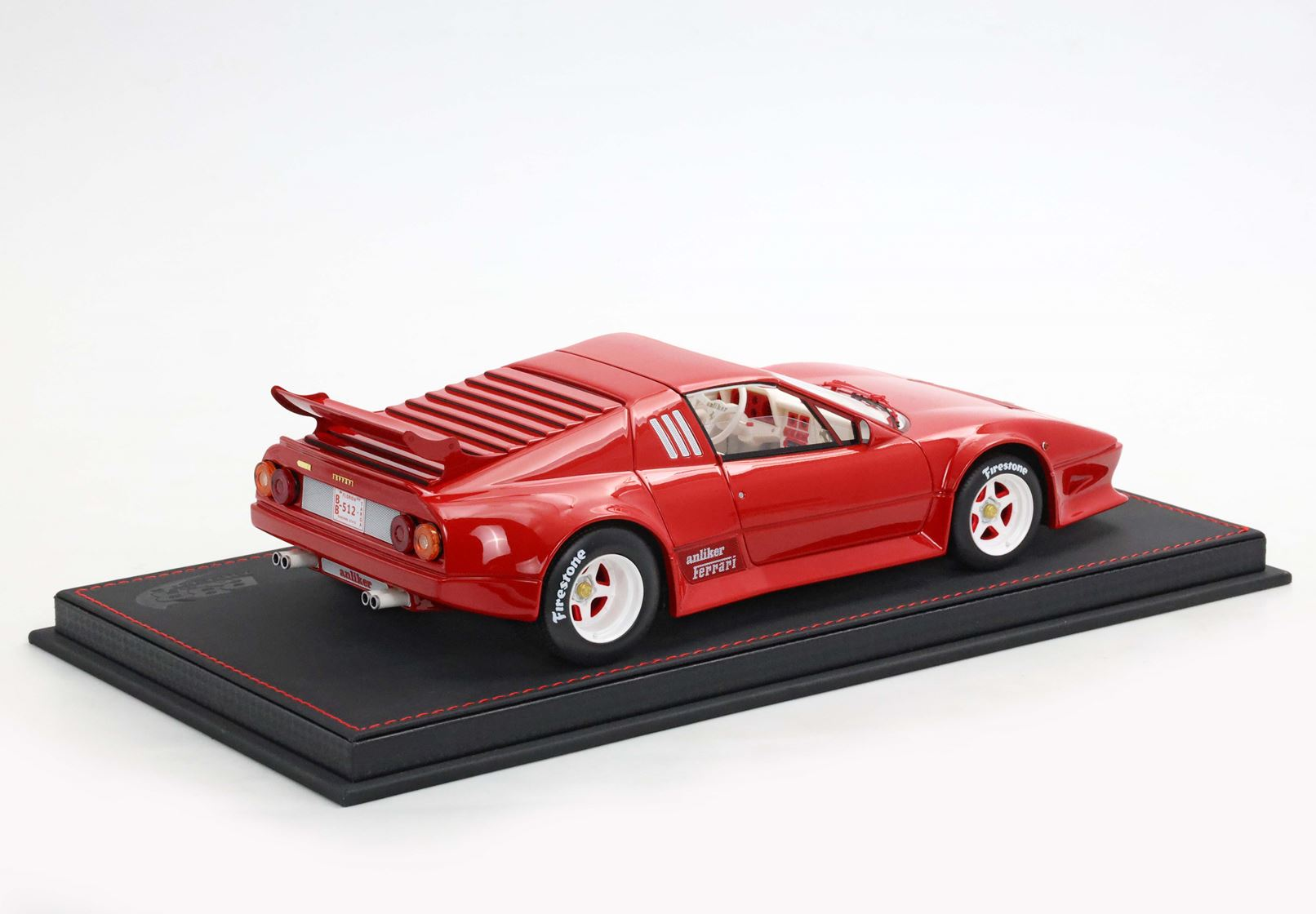 1:18 BBR - 1984 Ferrari 512 BB Targa Anliker Rosso Corsa Red *with Showcase*