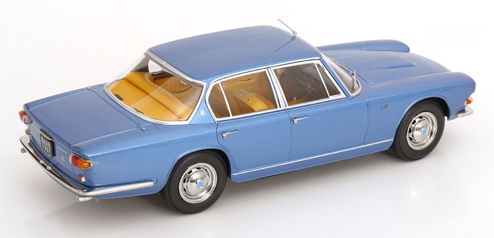 1:18 KK Scale - Maserati Quattroporte I 1965 hellblau-metallic