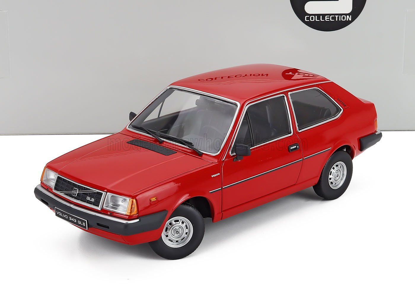 1:18 Triple9 - 1982 Volvo 343 GLS Red