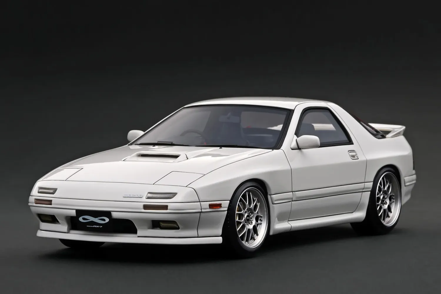 1:18 Ignition - Mazda Savanna RX-7 Infini (FC3S) with 13B Engine, white