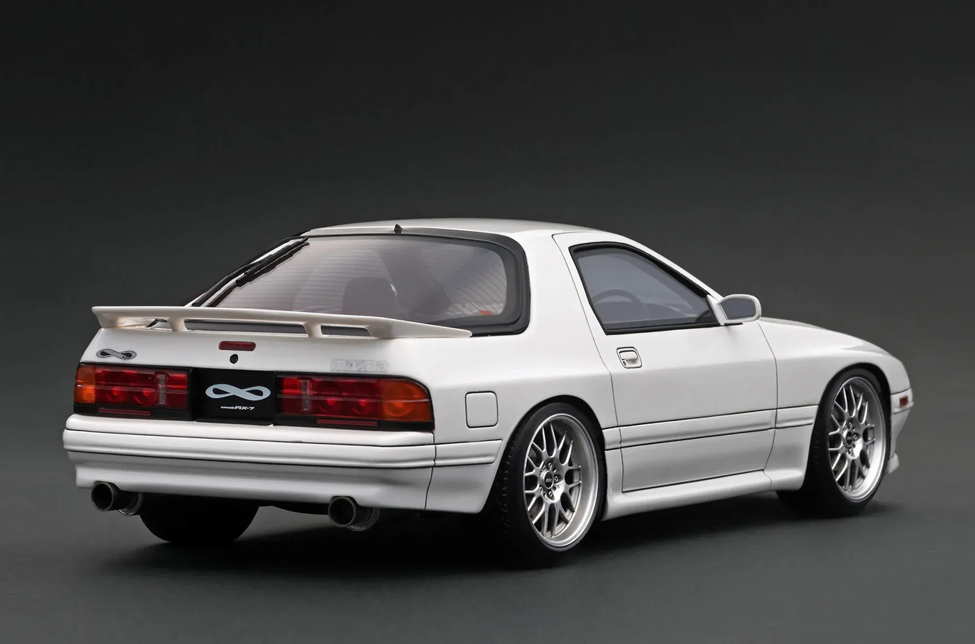 1:18 Ignition - Mazda Savanna RX-7 Infini (FC3S) with 13B Engine, white