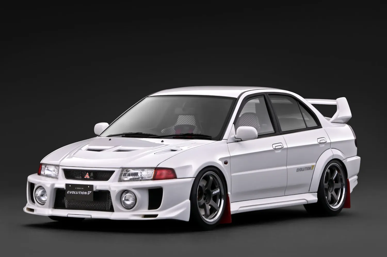 1:18 Ignition - Mitsubishi Lancer Evolution V (CP9A), white