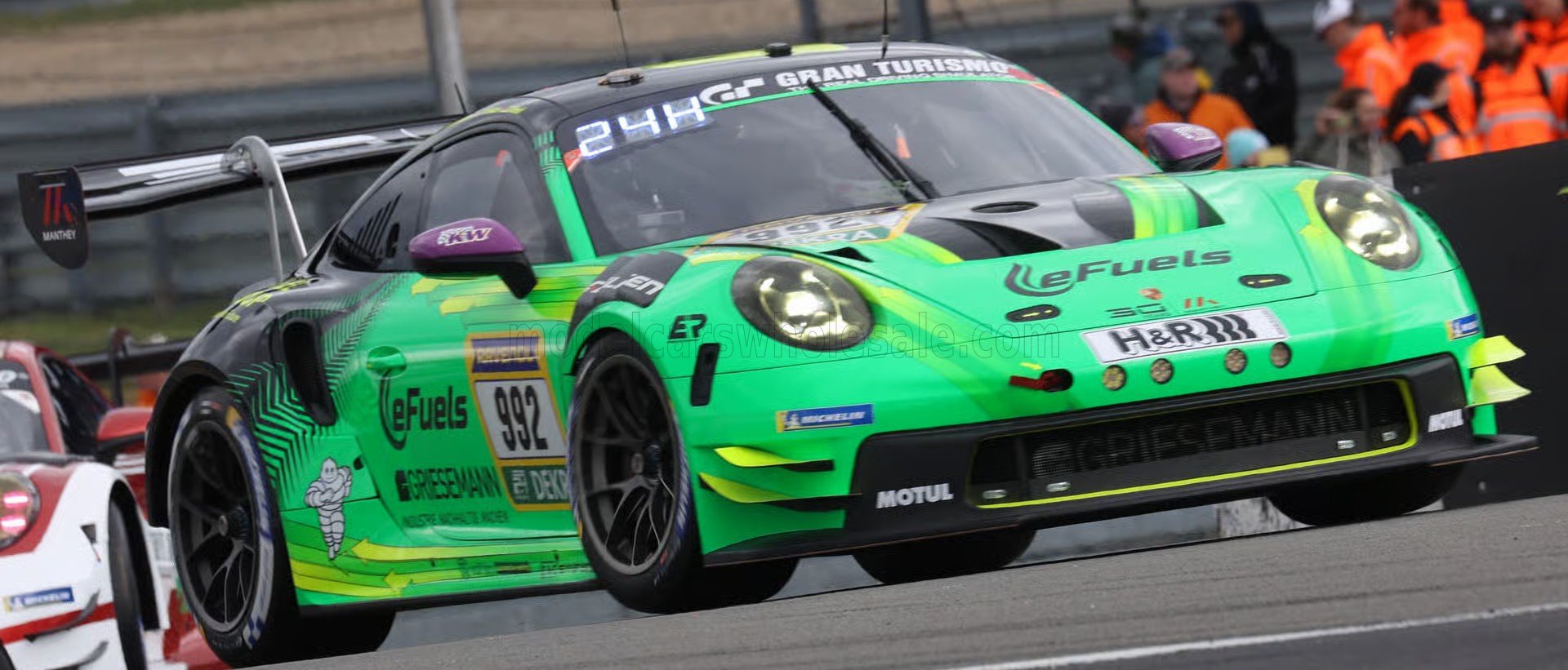 1:43 Spark - Porsche 911 (992) GT3 Cup MR Team Manthey Team eFuel Griesemann #992 24h Nürburgring 2026 B. Griesemann - G. Griesemann - D. Adorf - M. Holzer