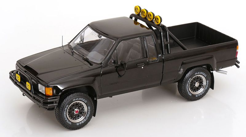 1:18 KK Scale - Toyota Truck Xtra Cab 4x4 (Hilux) Zurück in die Zukunft III 1985 schwarz