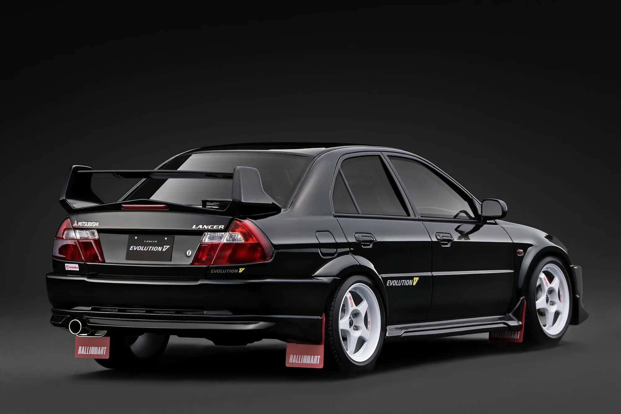 1:18 Ignition - Mitsubishi Lancer EVO V (CP9A), black