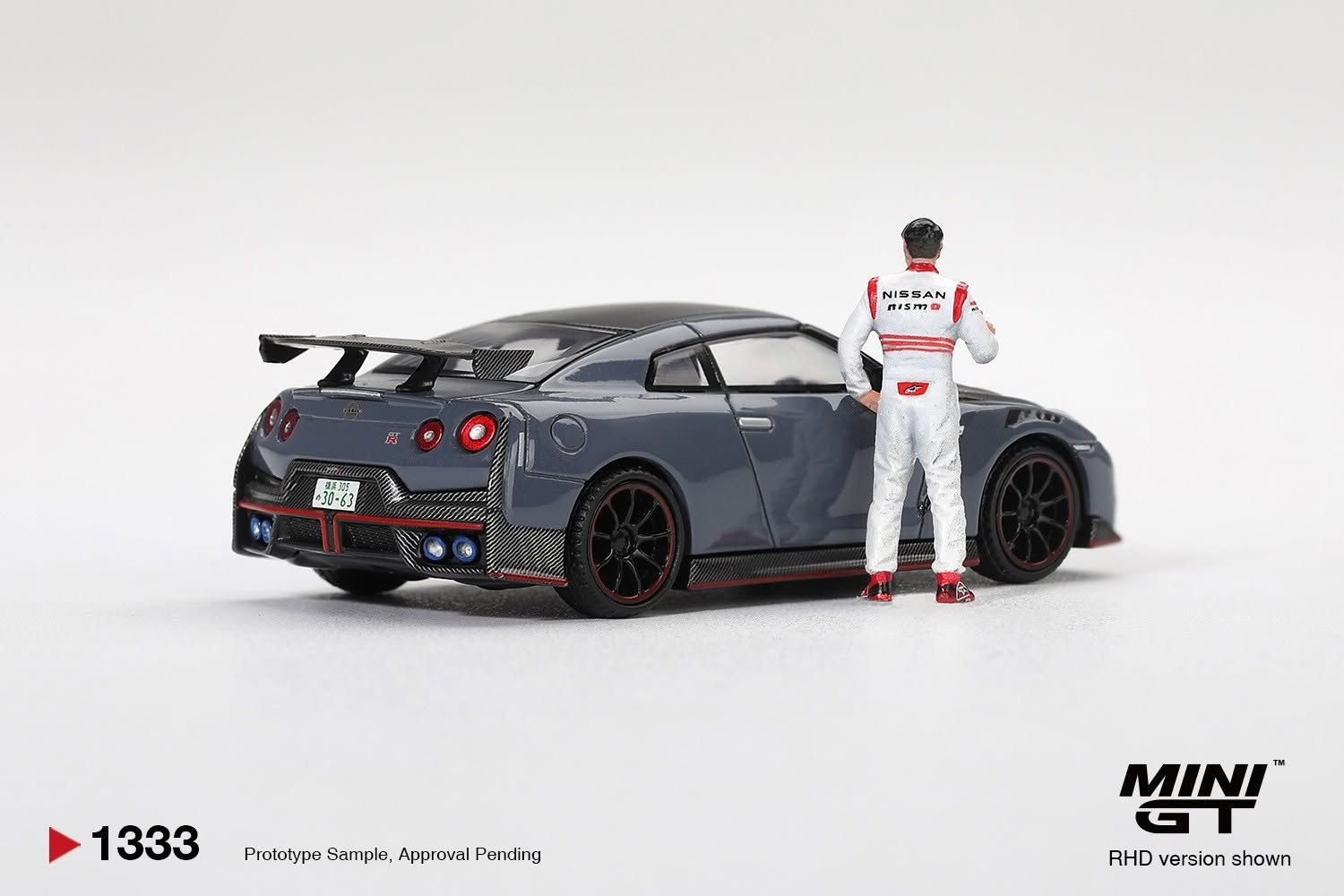 1:64 Mini GT - 2024 Nissan GTR R35 Nismo Tsukuba Production Car Lap Record with Matsuda Figure Tssugio Matsuda