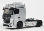 1:24 Solido - 2021 Mercedes-Benz Actros L Silver & Black