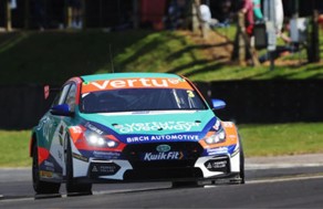 1:43 Spark - Hyundai i30 N Fastback #3 Team Vertu BTCC 2026 - T. Chilton