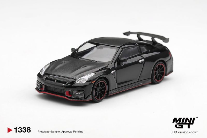 1:64 Mini GT - 2024 Nissan GT-R R35 Nismo, black *Blister packaging* 1:64 Mini GT - 2024 Nissan GT-R R35 Nismo, black *Blister packaging*