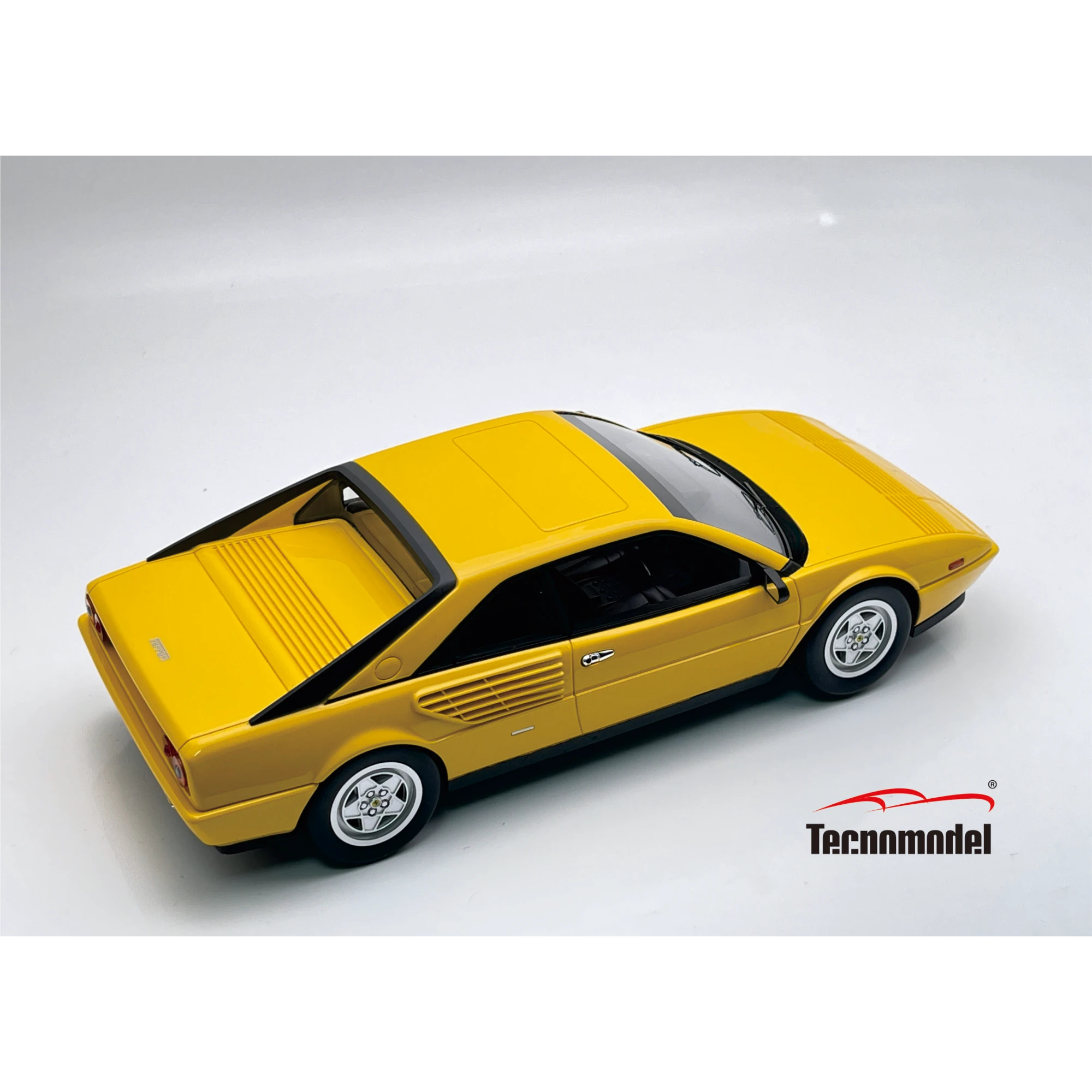 1:18 Tecnomodel - 1985 Ferrari 308 Mondial 3.2 Modena Yellow