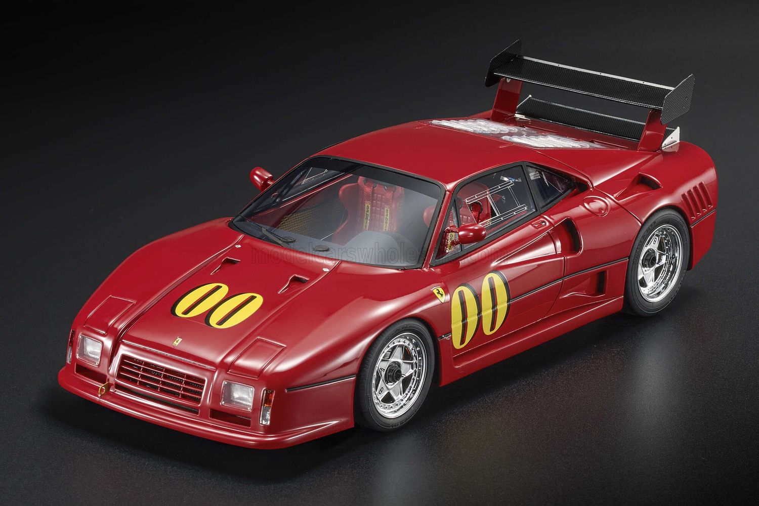 1:18 Top Marques - 1985 Ferrari 288 GTO Evoluzione #00 E. Ferrari Museum Edition Red