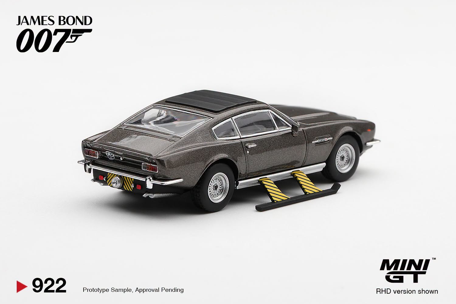 1:64 Mini GT - 1987 Aston Martin V8 Vantage *The Living Daylights (Weapons On)* Spanish Blister