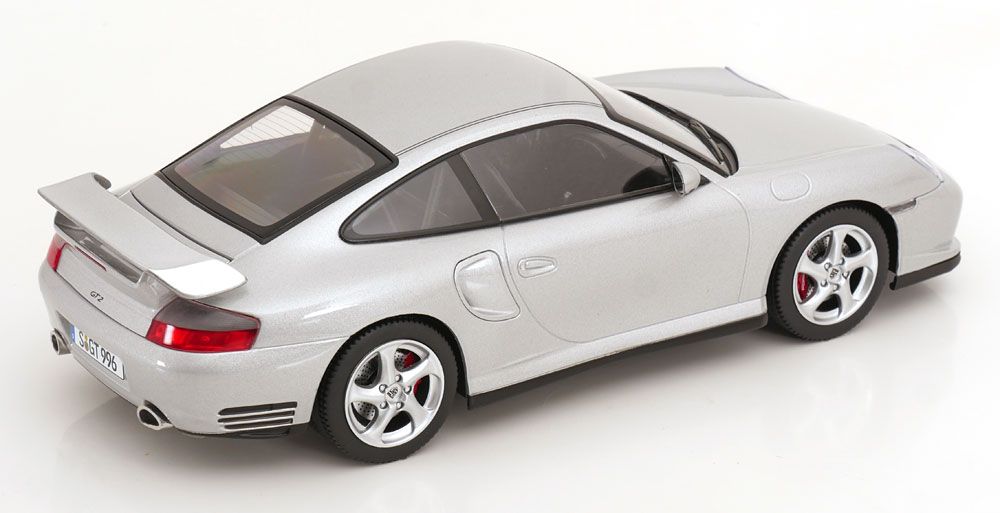 1:18 KK Scale - Porsche 911 (996) GT2 2001 silber