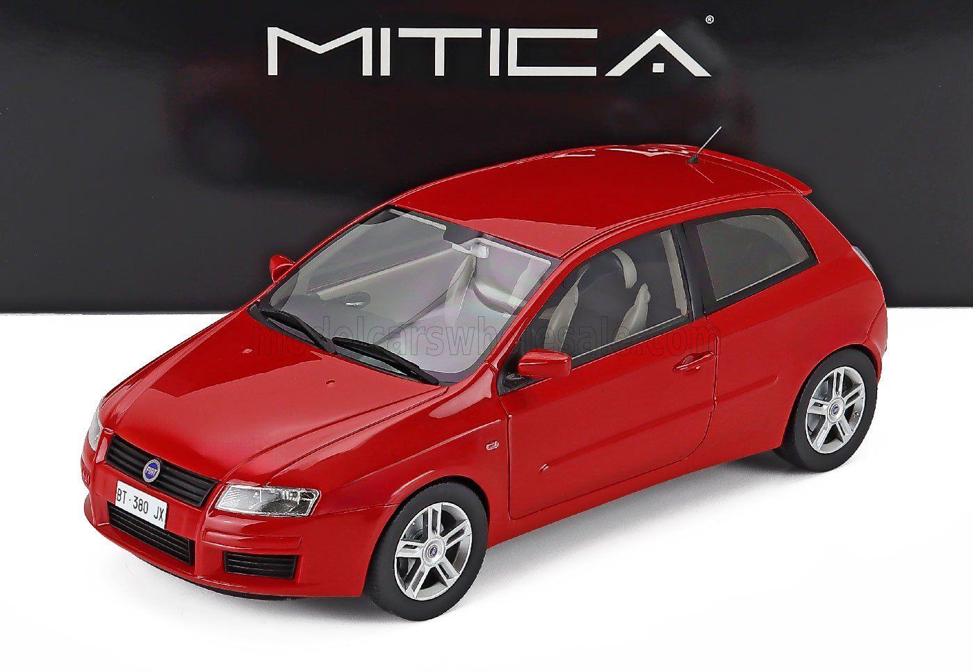 1:18 Mitica Resin - 2001 Fiat Stilo Abarth 2.4 20V Tiziano Red 199