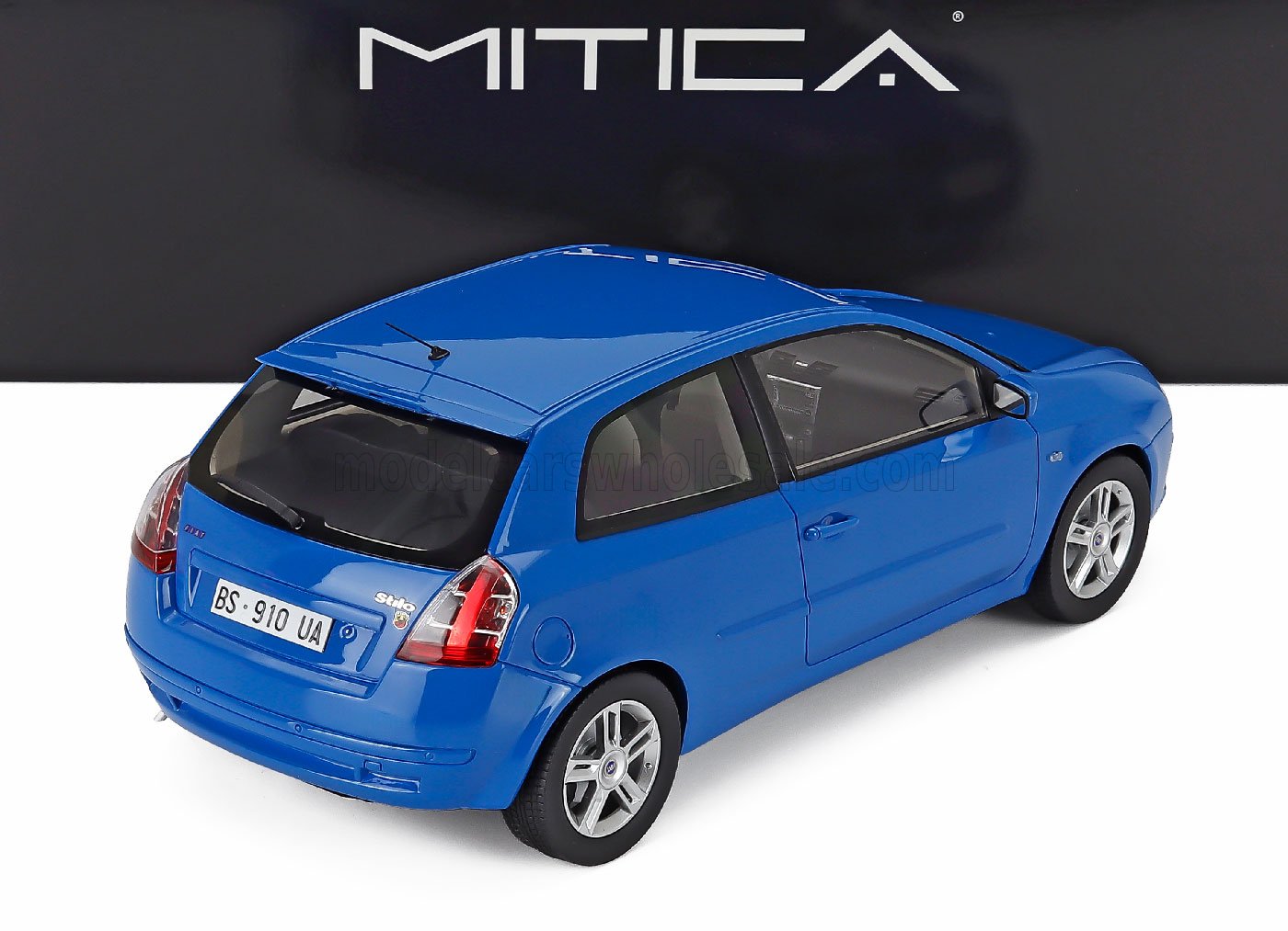 1:18 Mitica Resin - 2001 Fiat Stilo Abarth 2.4 20V Blue Pole 246