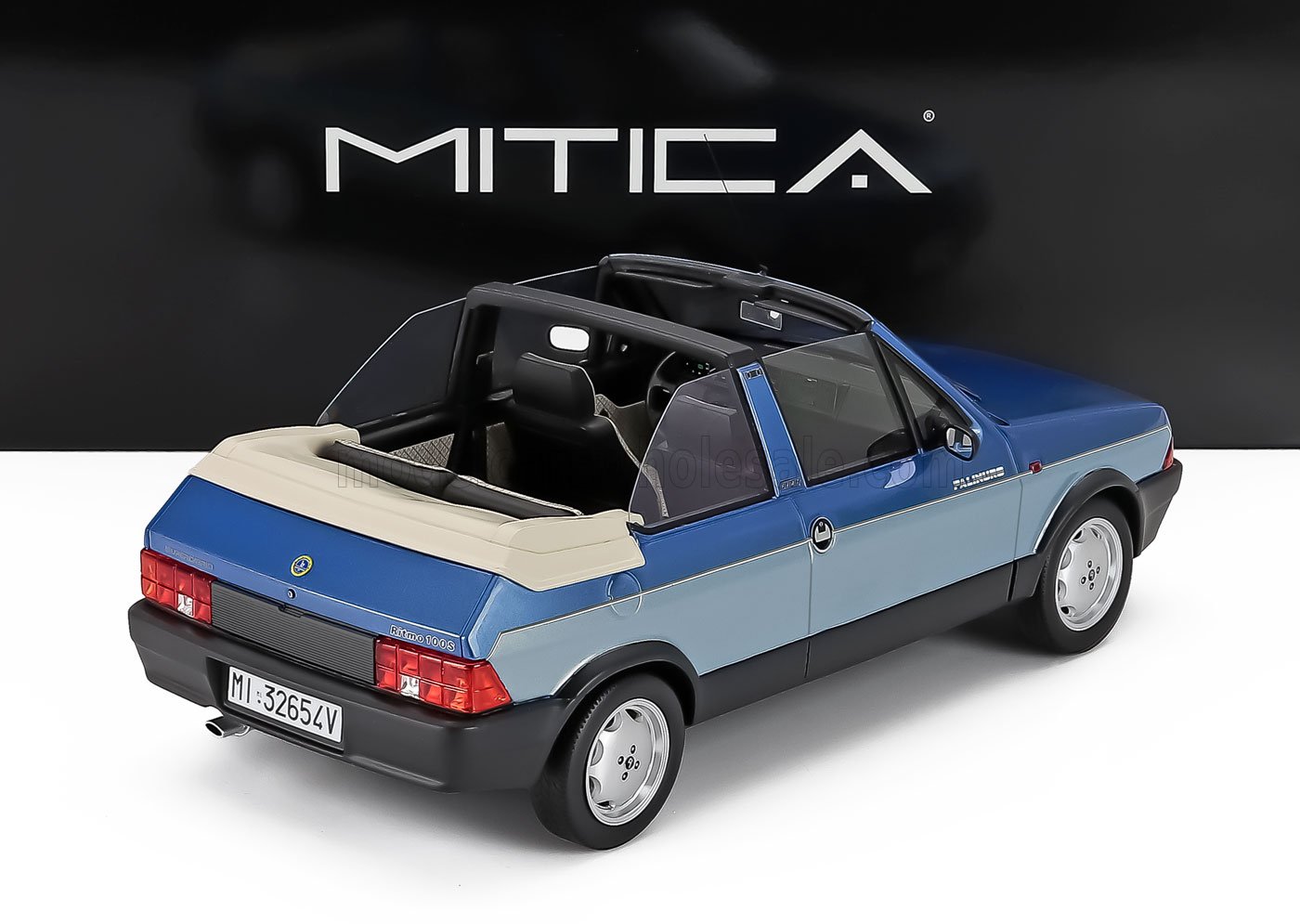 1:18 Mitica Resin - 1986 Fiat Ritmo Bertone Supercabrio 100S Palinuro Two-Tone Blue Metallic