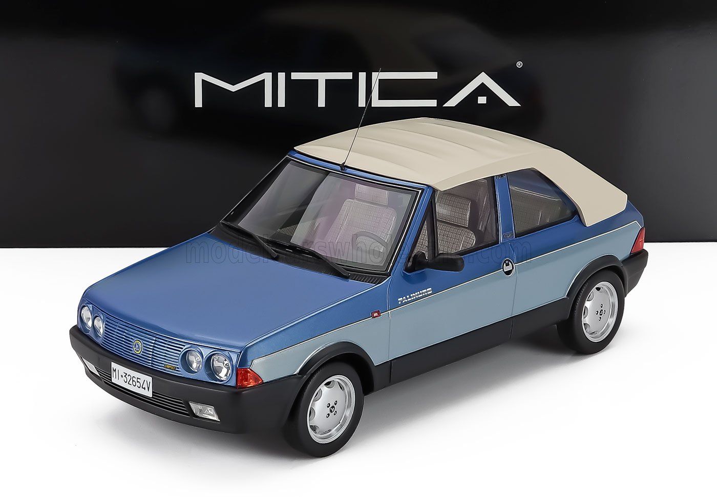 1:18 Mitica Resin - 1986 Fiat Ritmo Bertone Supercabrio 100S Palinuro Two-Tone Blue Metallic