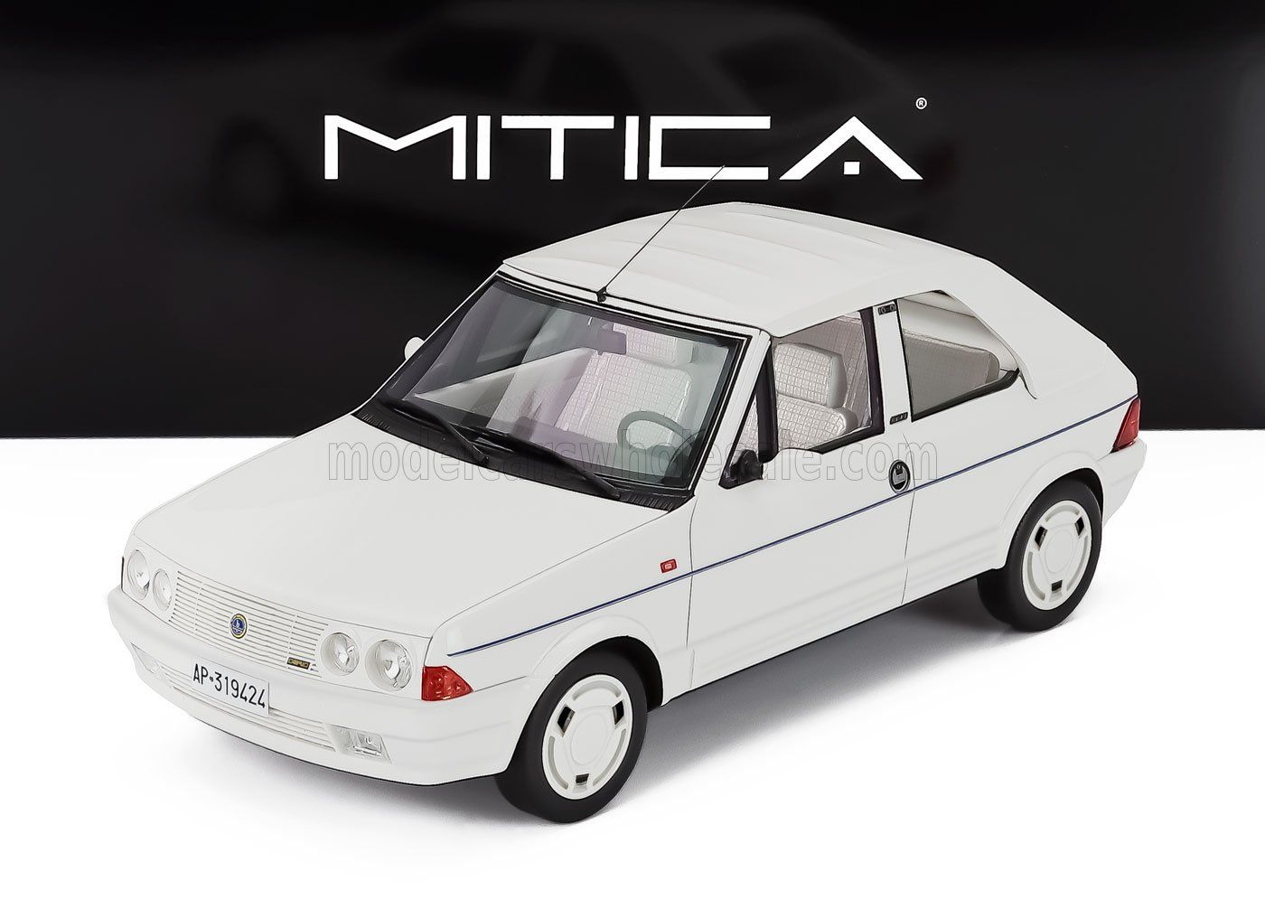 1:18 Mitica Resin - 1986 Fiat Ritmo Bertone Supercabrio 100S (Serie Tutta Bianca) White