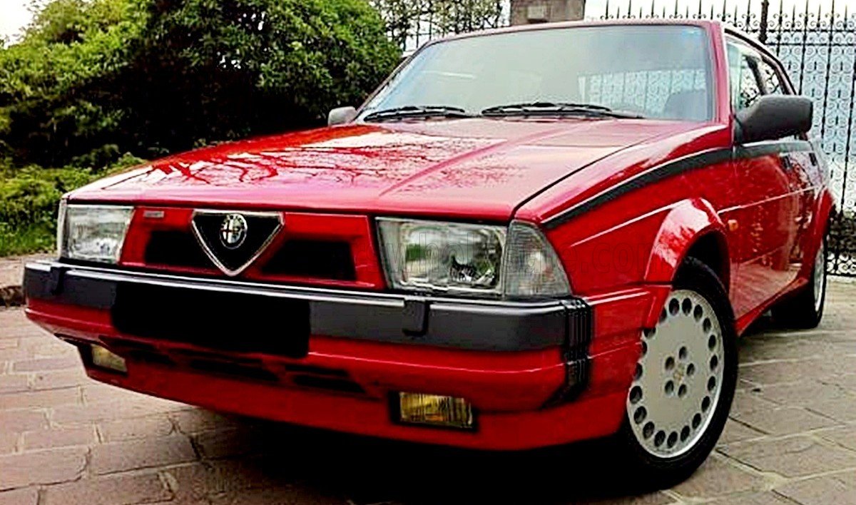 1:18 Mitica Diecast - 1989 Alfa Romeo 75 3.0 V6 America Rosso Alfa Red