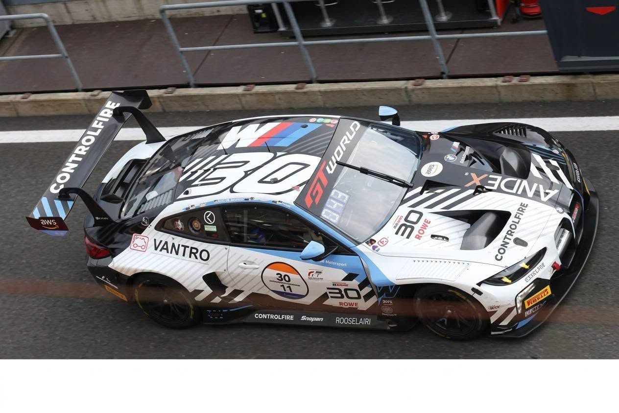 1:64 Spark - BMW M4 GT3 Evo Spa 24 Hours 2026 #30 - McIntosh / Thompson / Harper