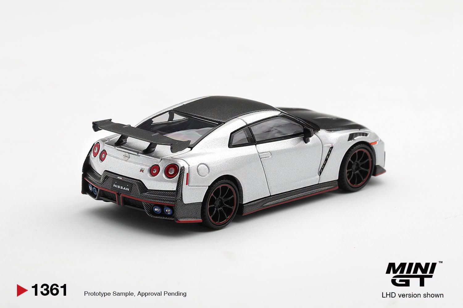 1:64 Mini GT - 2024 Nissan GT-R R35 Nismo, silver metallic *Blister packaging*