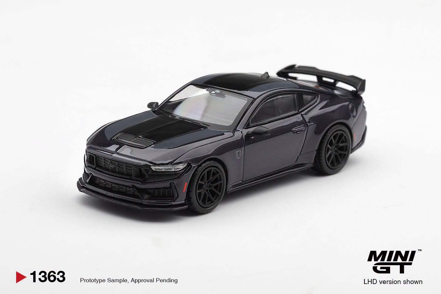 1:64 Mini GT - 2025 Ford Mustang Dark Horse, blue ember *Blister packaging*