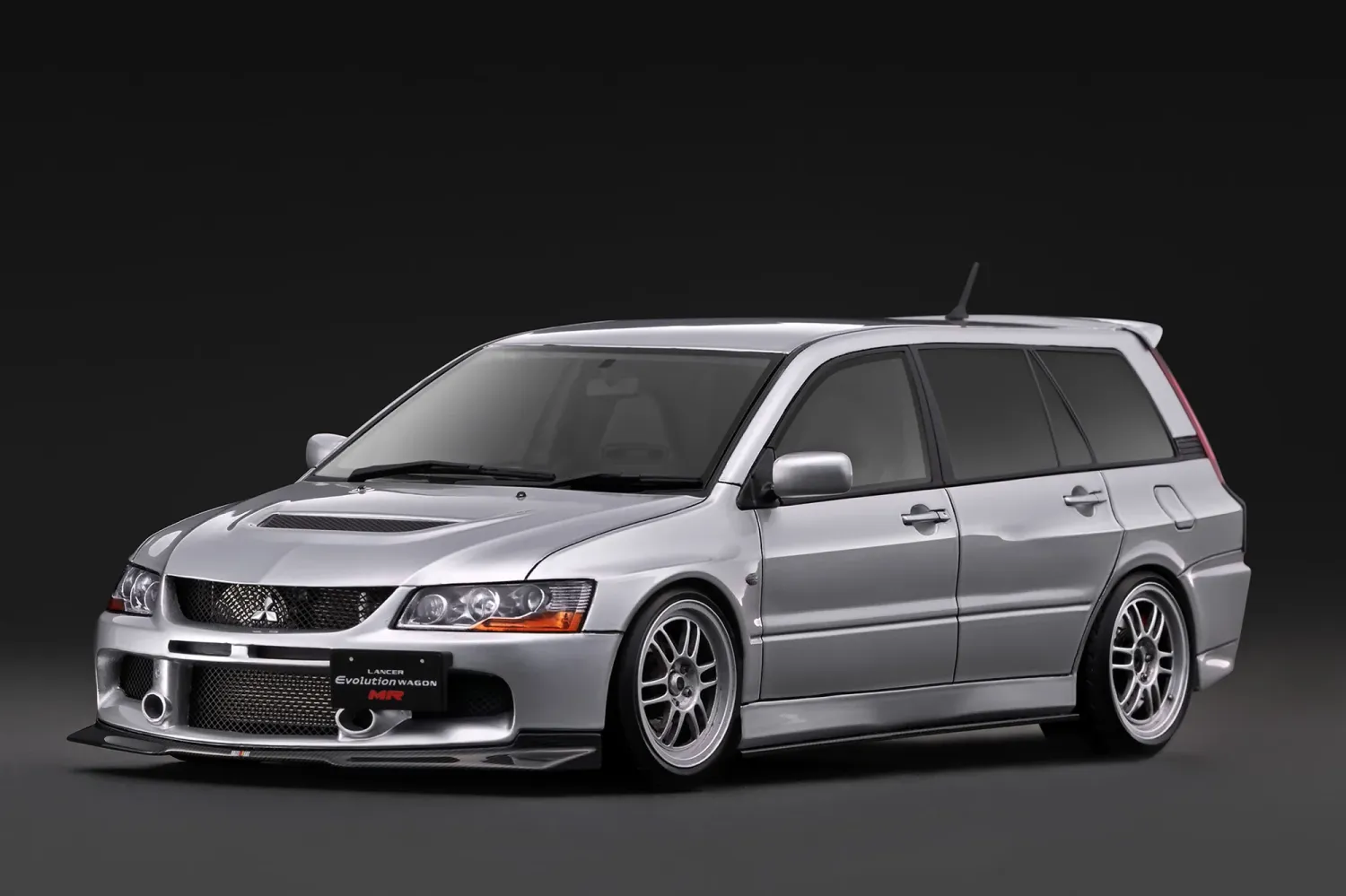 1:18 Ignition - Mitsubishi Lancer Evolution Wagon MR (CT9W), silver
