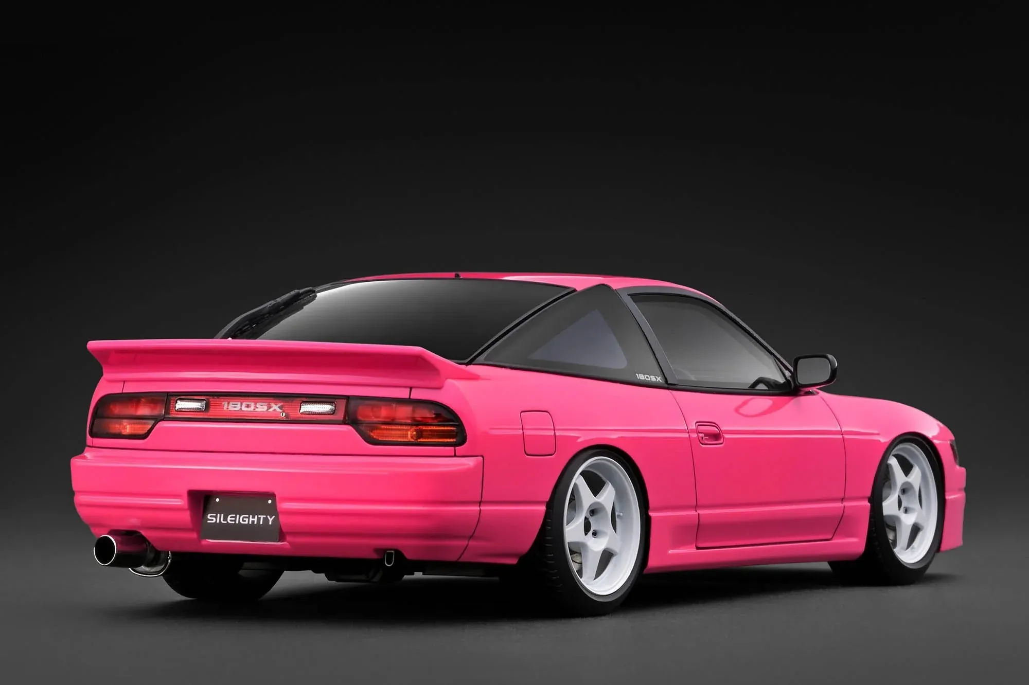 1:18 Ignition - Nissan Sileighty, pink metallic