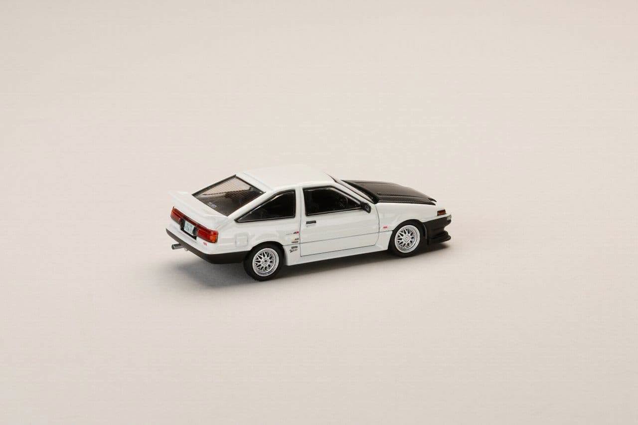 1:64 Hobby Japan - Toyota Sprinter Trueno GT APEX (AE86) *DK Tsuchiya Street Tuning 1998*