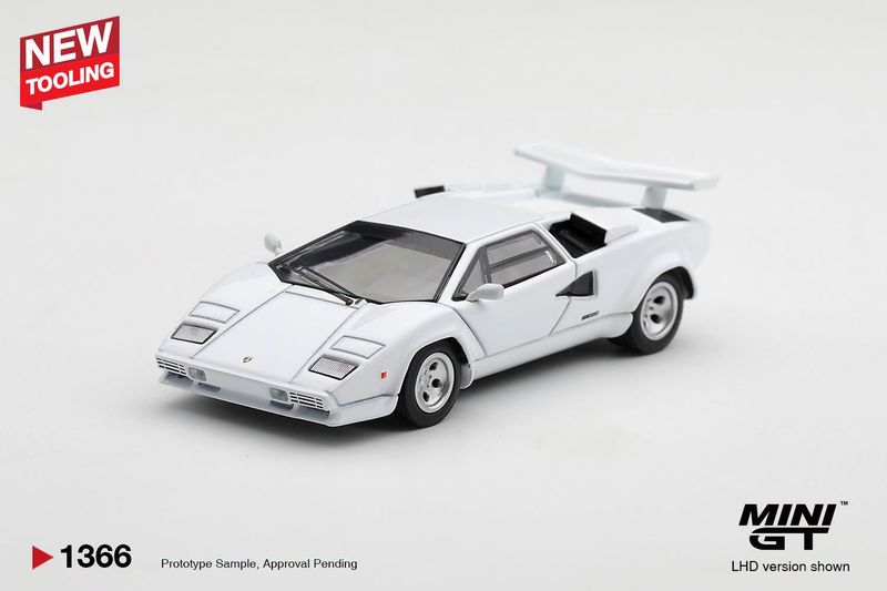 1:64 Mini GT - 1982 Lamborghini Countach LP500S, bianco