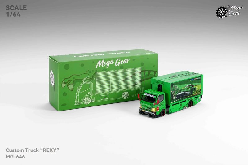 1:64 Mega Gear - Custom Box Truck, Green 1:64 Mega Gear - Custom Box Truck, Green