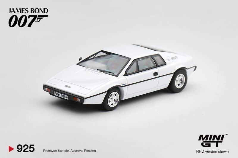 1:64 Mini GT - 1977 Lotus Esprit S1 *The Spy Who Loved Me* Italian Blister Packaging 1:64 Mini GT - 1977 Lotus Esprit S1 *The Spy Who Loved Me* Italian Blister Packaging
