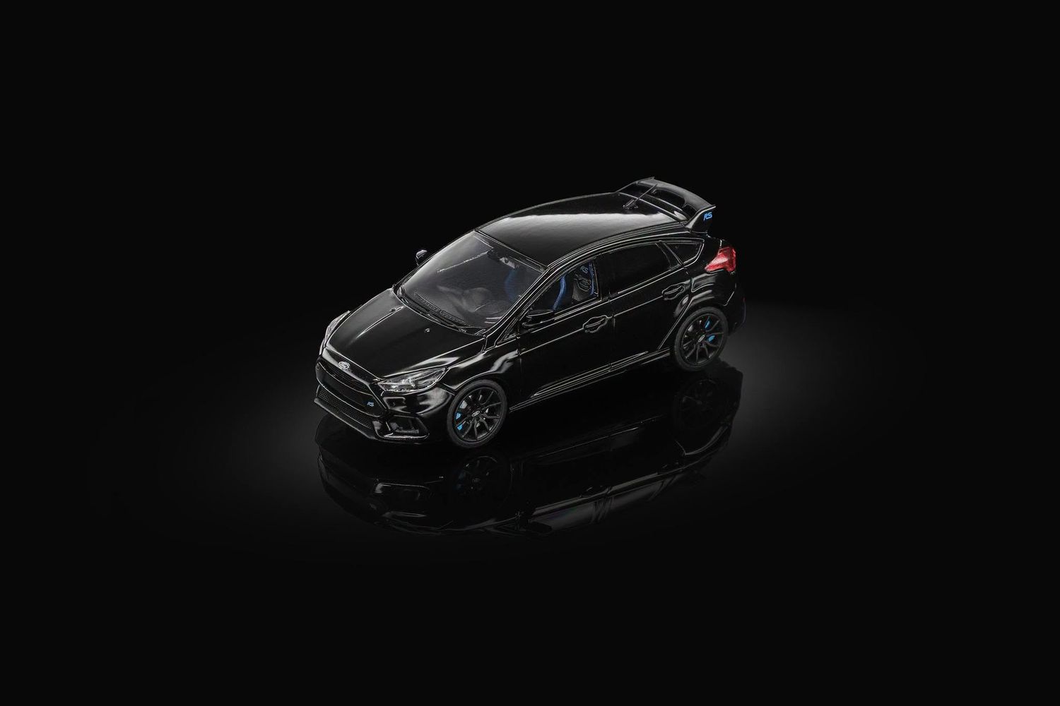 1:64 Sunstar - 2018 Ford Focus RS - Shadow Black