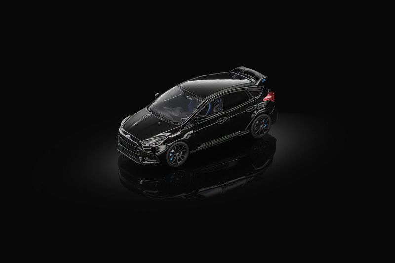 1:64 Sunstar - 2018 Ford Focus RS - Shadow Black 1:64 Sunstar - 2018 Ford Focus RS - Shadow Black