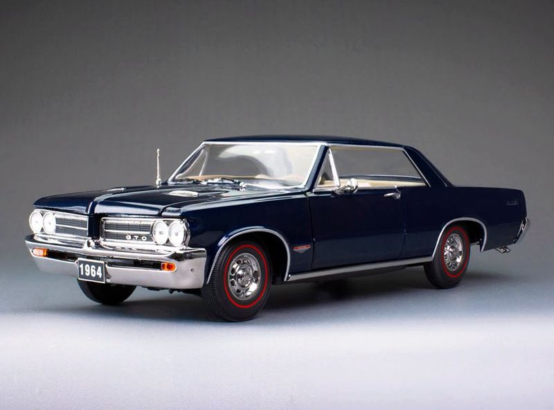 1:18 Sunstar - 1964 Pontiac GTO Dunkelblau 1:18 Sunstar - 1964 Pontiac GTO Dunkelblau