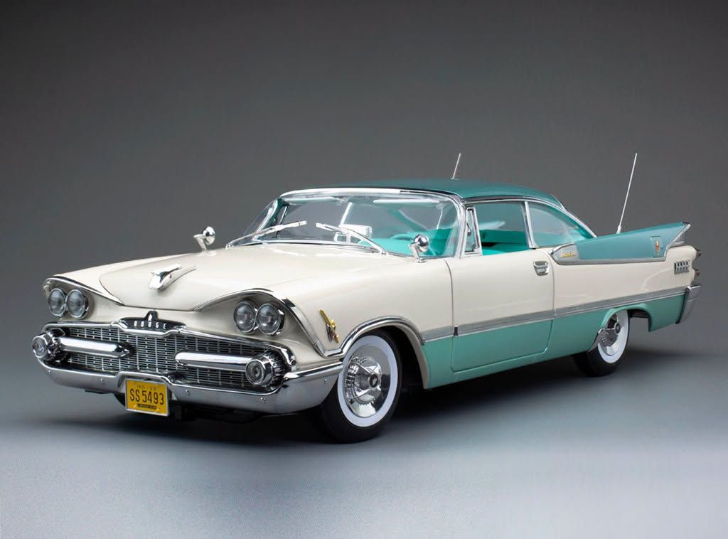 1:18 Sunstar - 1959 Dodge Custom Royal Lancer Hardtop Türkis / Beige