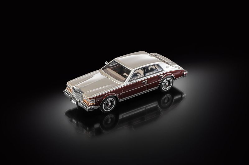1:64 Sunstar - 1980 Cadillac Seville Dunkelbraun / Dunkelbeige 1:64 Sunstar - 1980 Cadillac Seville Dunkelbraun / Dunkelbeige