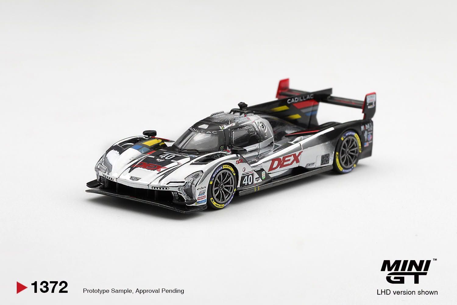 1:64 Mini GT - 2025 Cadillac V-Series R #40 Cadillac Wayne Taylor Racing Daytona 24 hrs