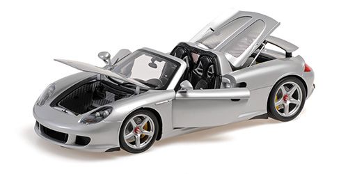 1:18 Minichamps - 2003 Porsche Carrera GT Silber