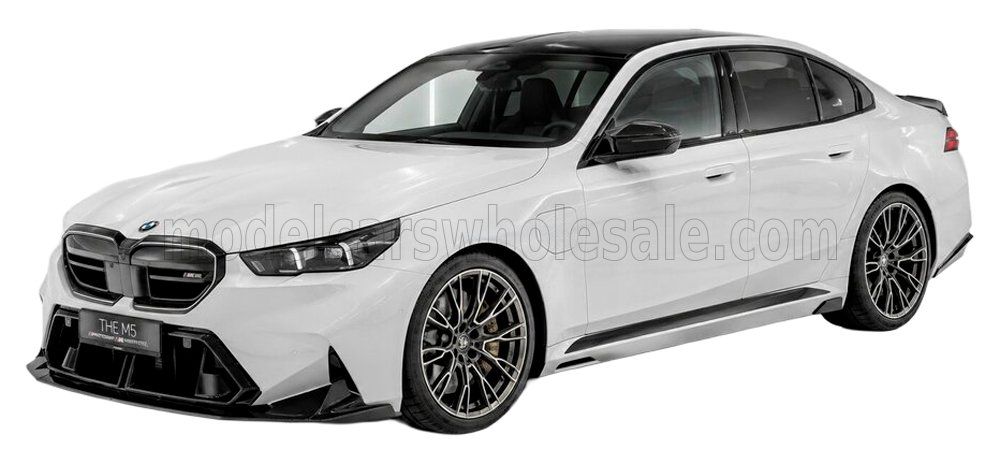 1:18 Minichamps - 2024 BMW M5 Performance Parts Weiß