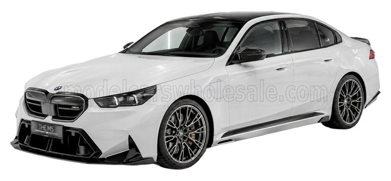 1:18 Minichamps - 2024 BMW M5 Performance Parts Weiß
