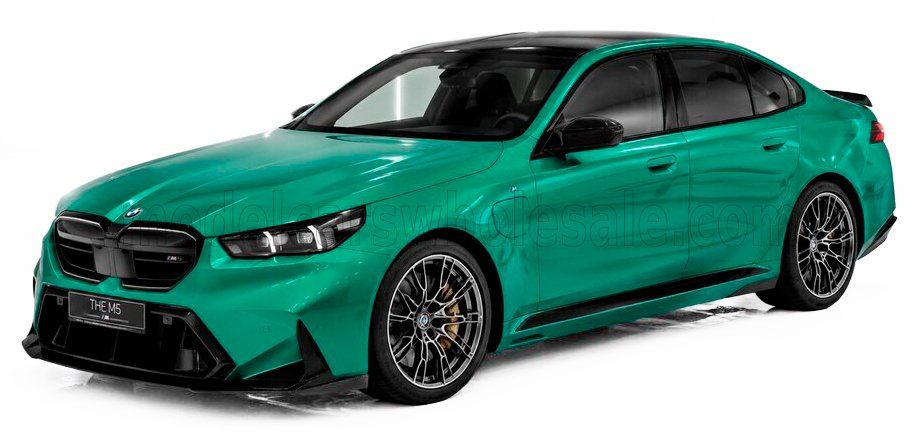 1:18 Minichamps - 2024 BMW M5 Performance Parts Green Metallic