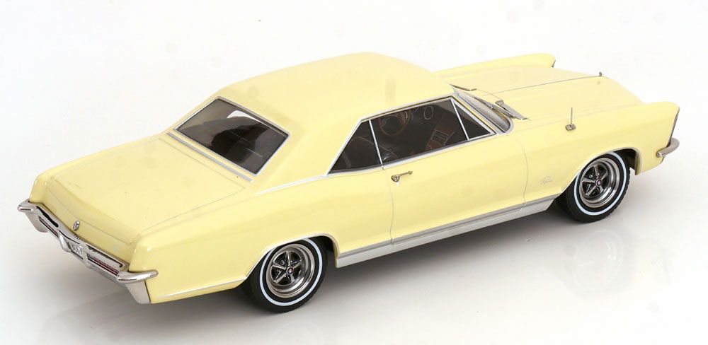 1:18 KK Scale - Buick Riviera 1965 creme